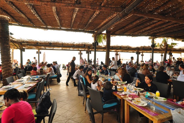 Easter Sunday At Edde Sands